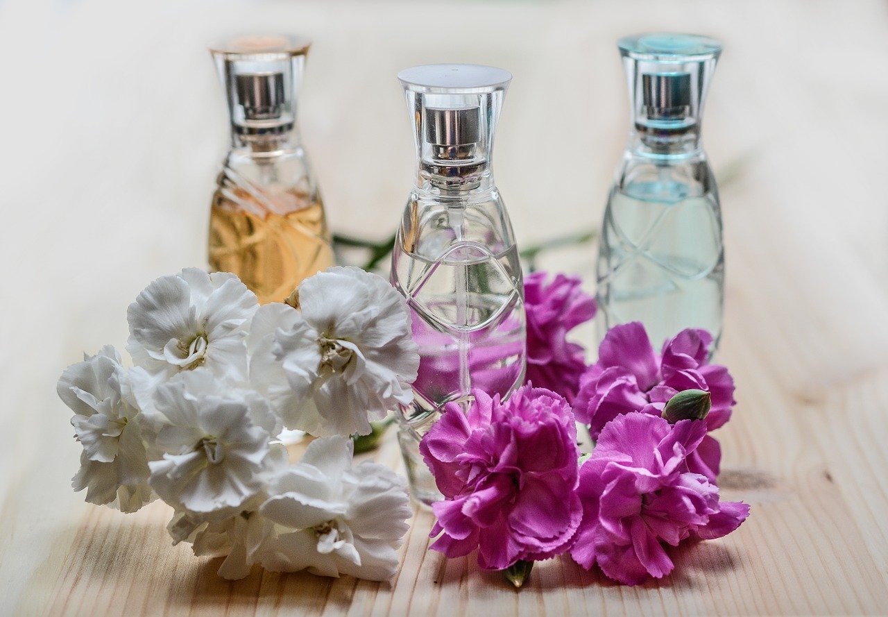 Perfumy – jak nie dać się nabrać na podróbki