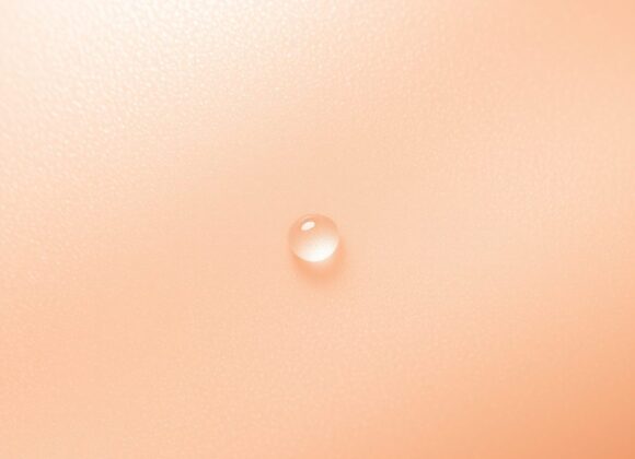 PHA na przebarwienia: jak działają polihydroksykwasy i kiedy warto je stosować w pielęgnacji skóry wrażliwej image-1769553818.jpg